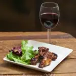 Red wine and chicken wings