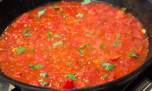 Pizza Chicken Pasta is a one skillet weeknight dinner that kids will love.