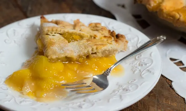 The Recipe for How to Make Fabulous Fresh Peach Pie: easy, and a classic summer dessert. 
