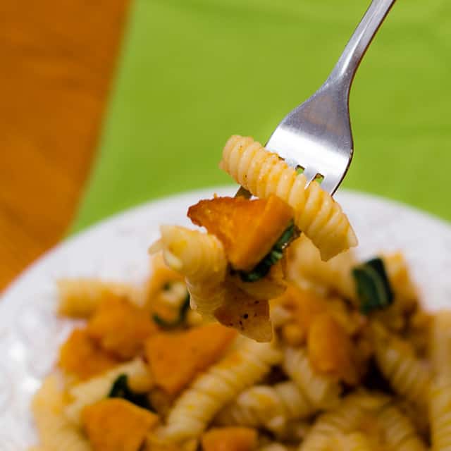 This fall recipe for roasted butternut squash with pine nuts, sage, and browned butter is the perfect comfort food for a cozy autumn evening. #ButternutSquash #bacon #sage #pasta #fallrecipe