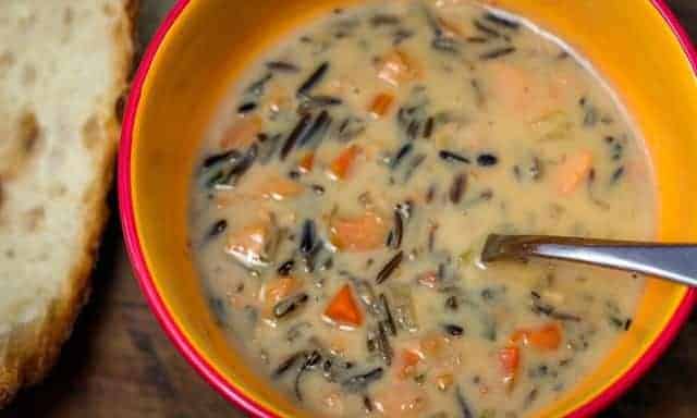 What to do with leftover turkey: Creamy Smoked Turkey and Wild Rice Soup #leftoverturkey #turkeysoup #Thanksgiving