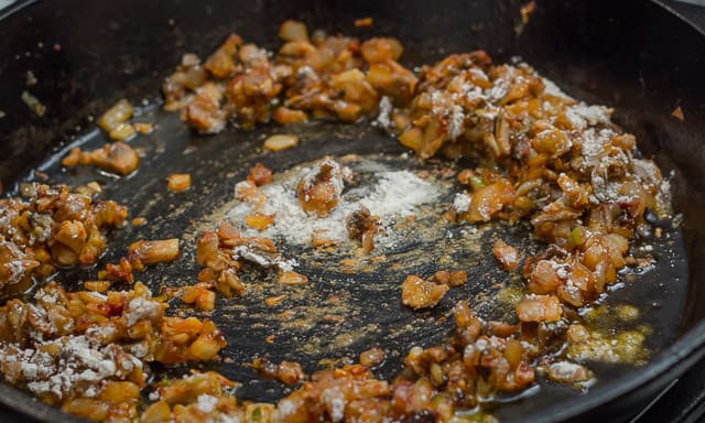 Venison Shepherd's Pie: delicious, easy, and made in a cast iron skillet. 