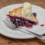 How To Make Homemade Blueberry Pie Recipe #summer #summerrecipe #blueberrypie #blueberries #blueberrypierecipe