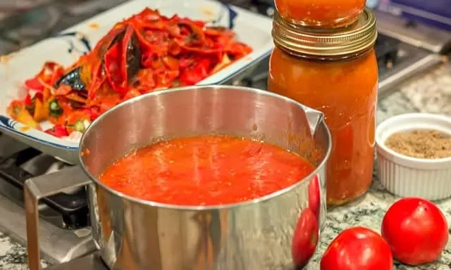 Oven Roasted Tomato Sauce #ovenroasted #easyrecipe #easyrecipes #garlic #oliveoil 