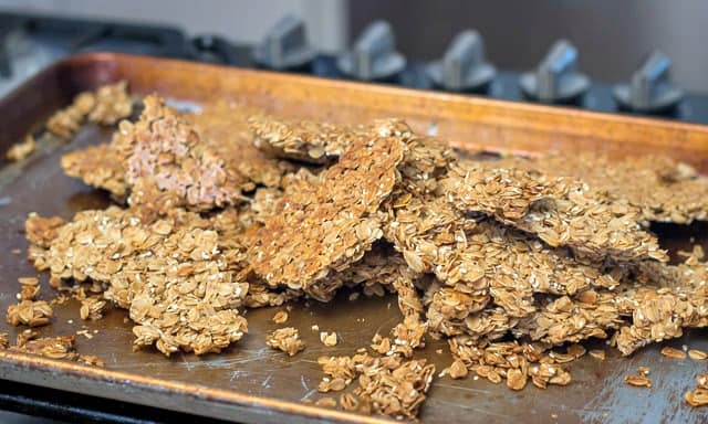 Homemade Granola is the best because you can put all YOUR favorite stuff in it! #granola #homemade #birchermüesli #breakfast