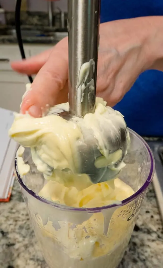 How to Make Easy Homemade Mayonnaise with an Immersion Blender: #easy #homemade #mayonnaise #immersionblender