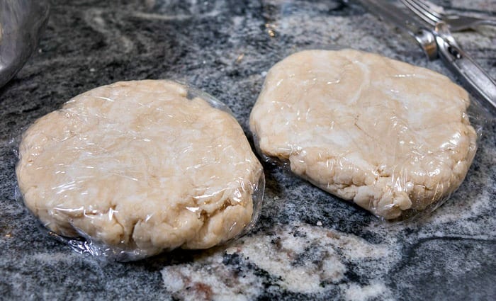 How to Make Flaky Homemade Pie Crust