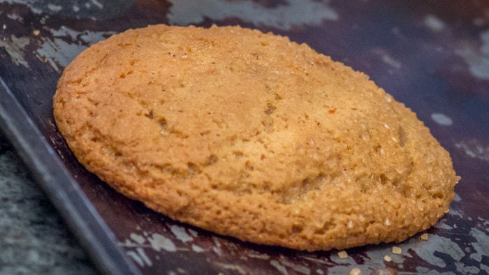 The Molasses Crinkles are puffy when they first leave the oven, and then they settle a bit.