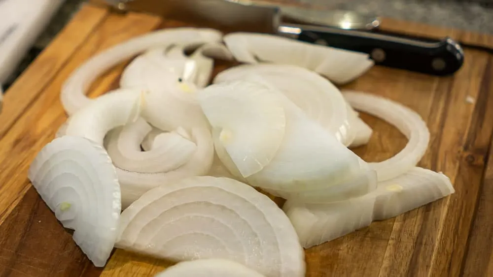 Slicing the onions