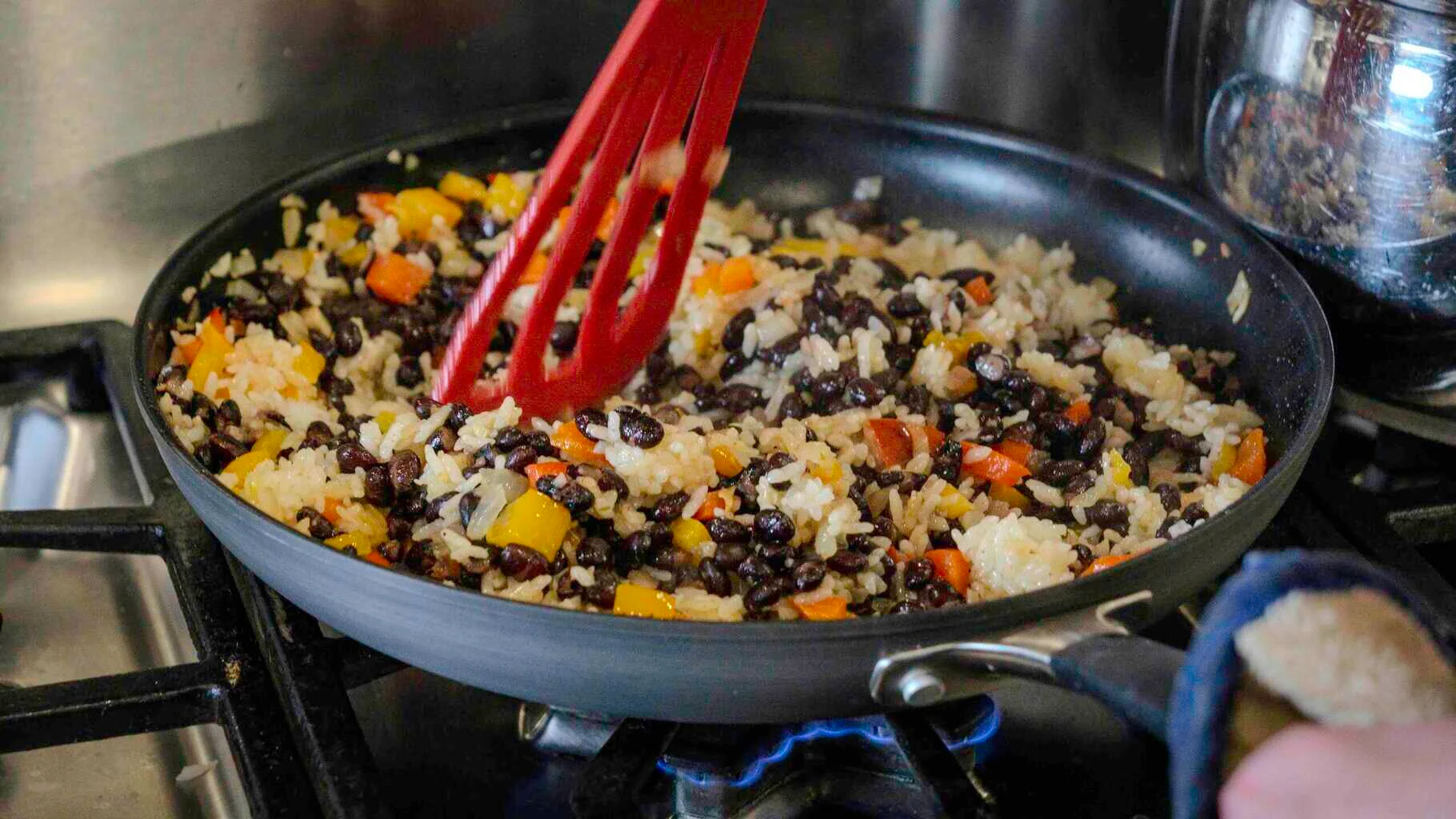 Stir the black beans and salsa sauce into the rice.